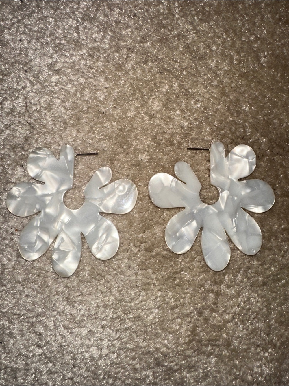 Abstract pearlescent flower statement earrings
